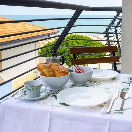 Luminoso Sul Lungomare Di Silvi 41a Апартаменты Silvi Paese